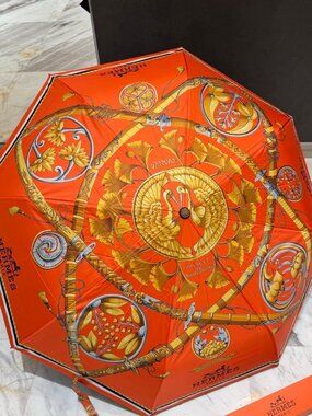 🔥🔥 Hermès — New Summer Arrival: Tri-Fold Sun & Rain Umbrella